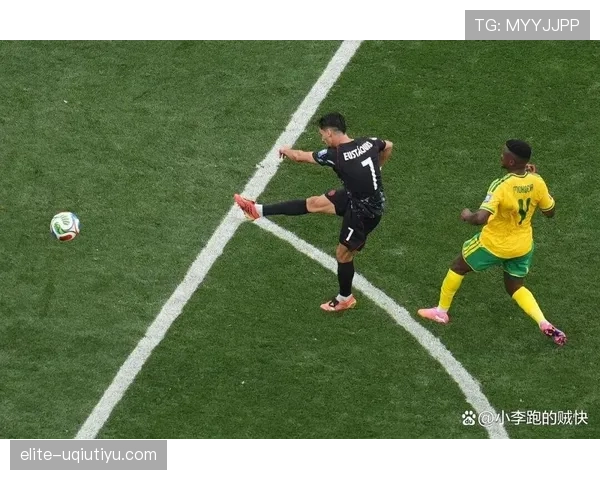 加拿大1-0南非赛后观察：防守稳定成为晋级基础